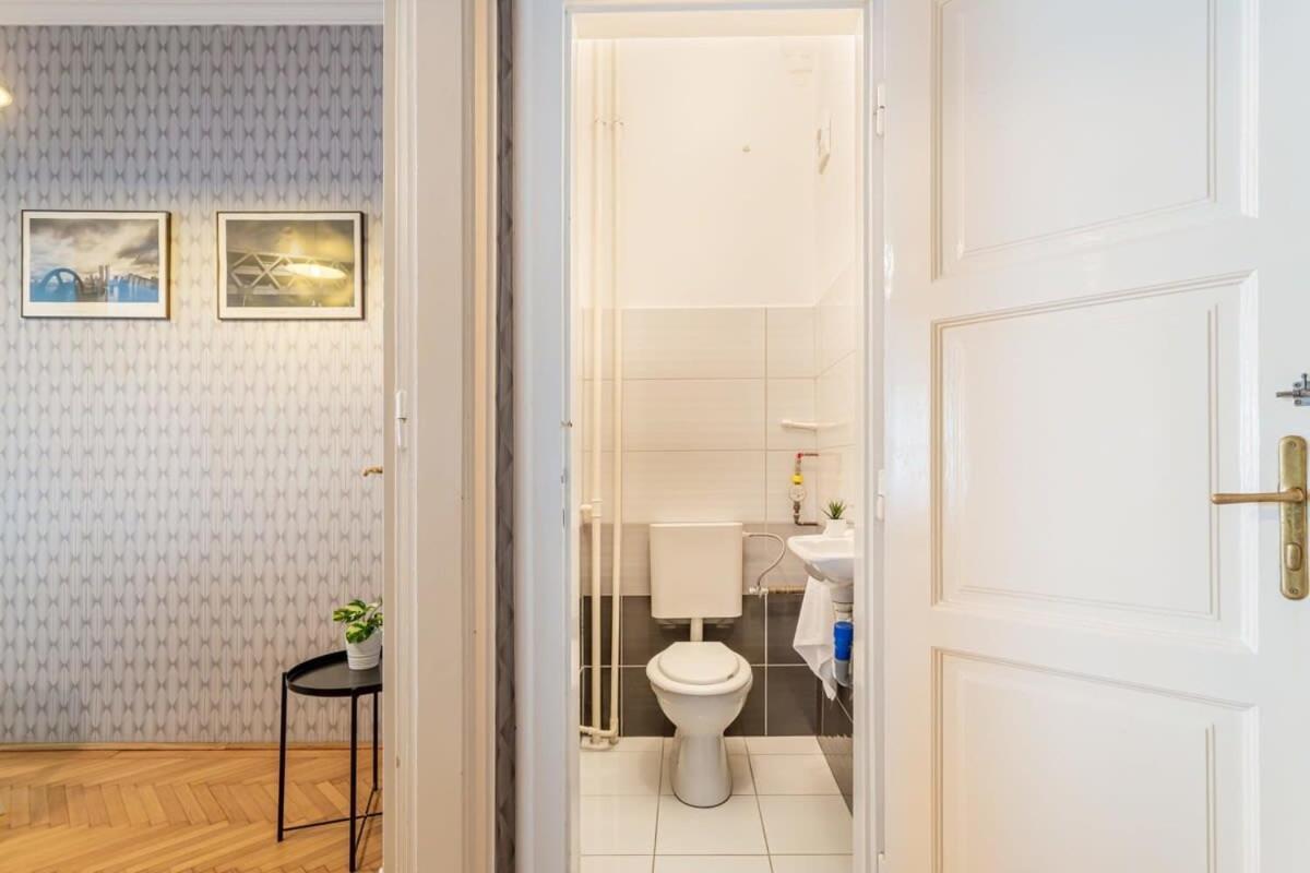 Home Away From Home In The Center Budapest Exterior foto
